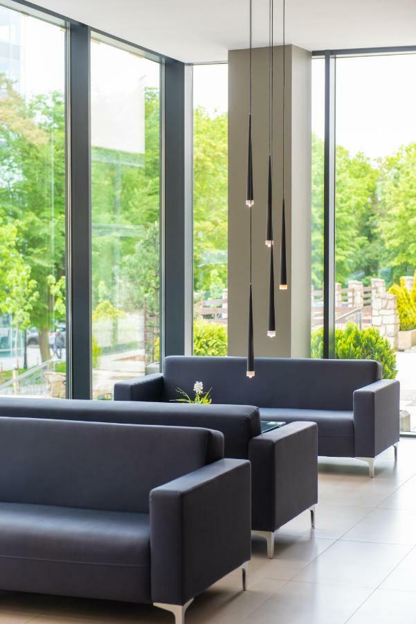 Vestina Wellness & Spa Hotel Miedzyzdroje Buitenkant foto